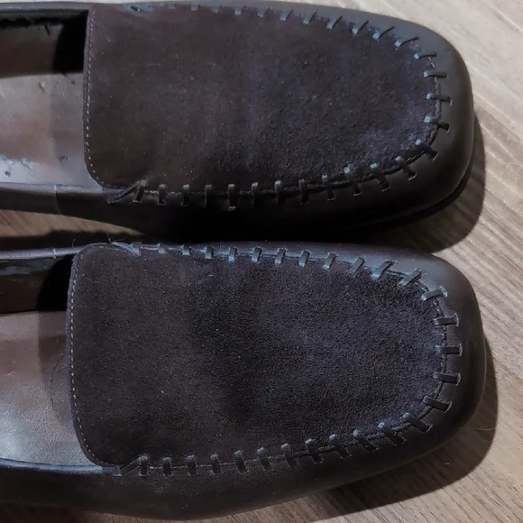 Etienne Aigner Brown Loafers Slip-Ons - Picture 2 of 7